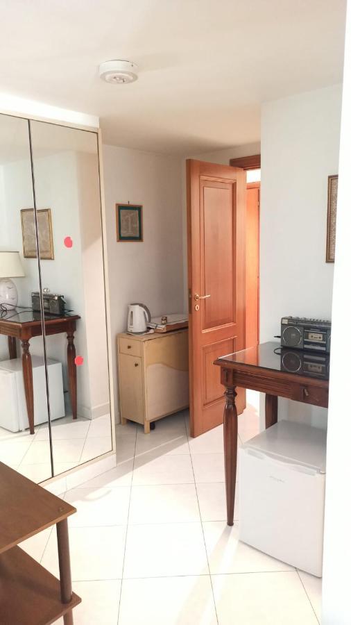 Chicco'S Suite Napoli Esterno foto